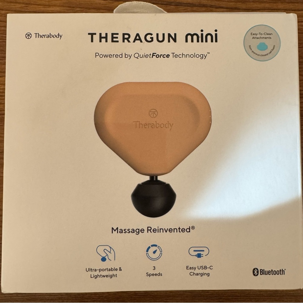 Therabody Theragun Mini in Desert Rose